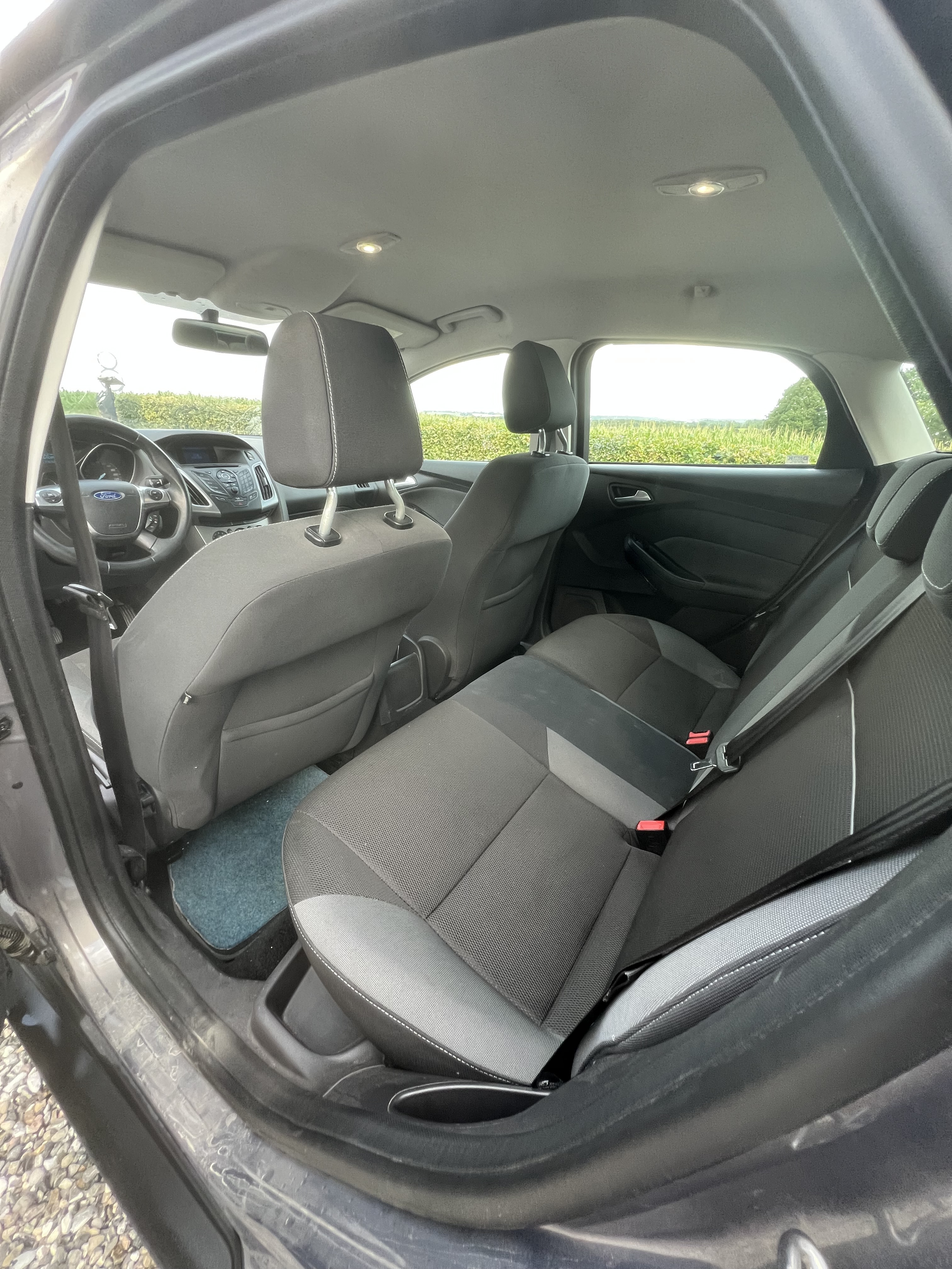 Grå Ford Focus fra 2016