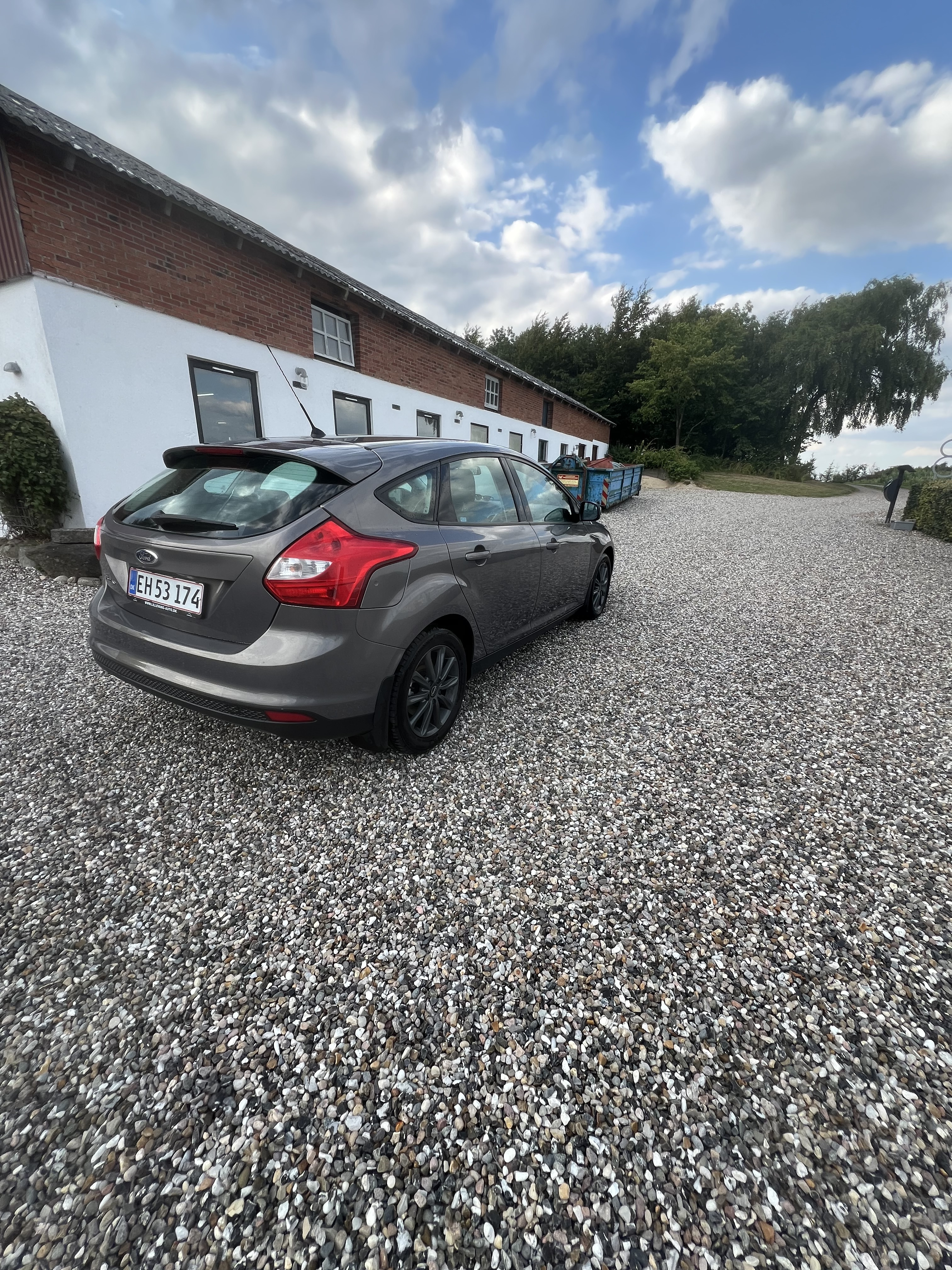 Grå Ford Focus fra 2016