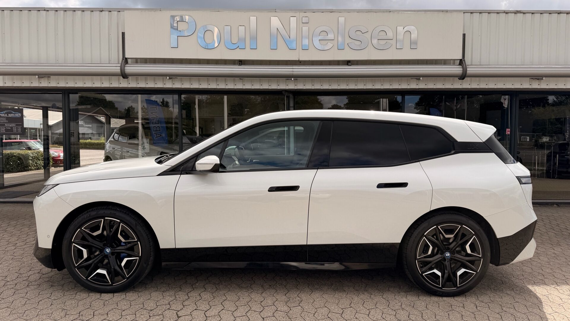 BMW iX 40 EL Fully Charged Sport XDrive 326HK 5d Aut.