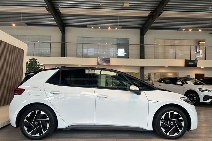 Hvid VW ID.3 fra 2022