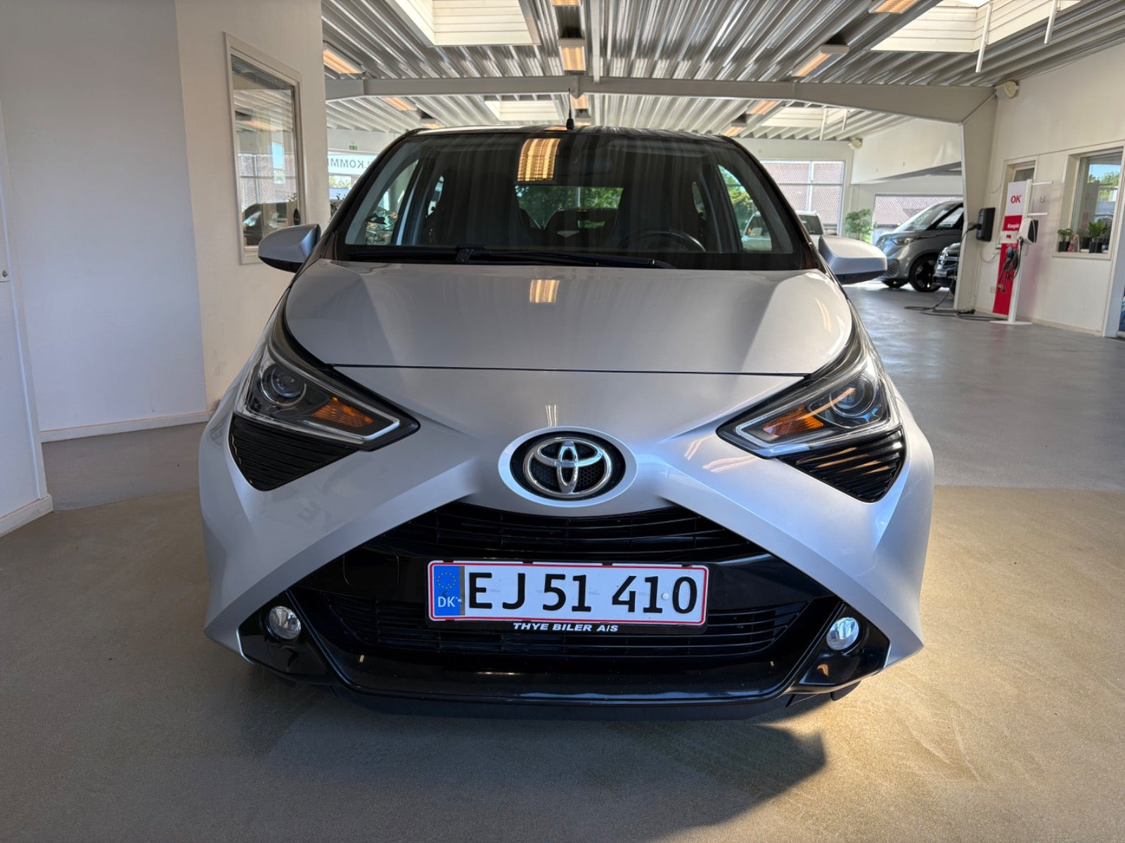 Sølv Toyota Aygo fra 2019
