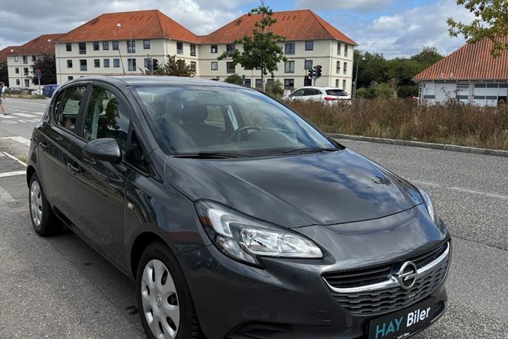 Grå Opel Corsa fra 2017