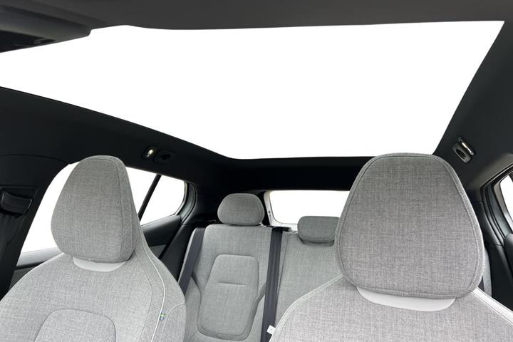 Grå Volvo EX30 fra 2024