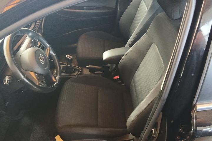 Sort Hyundai i20 fra 2021