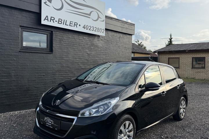 undefined Peugeot 208 fra 2018 set udefra