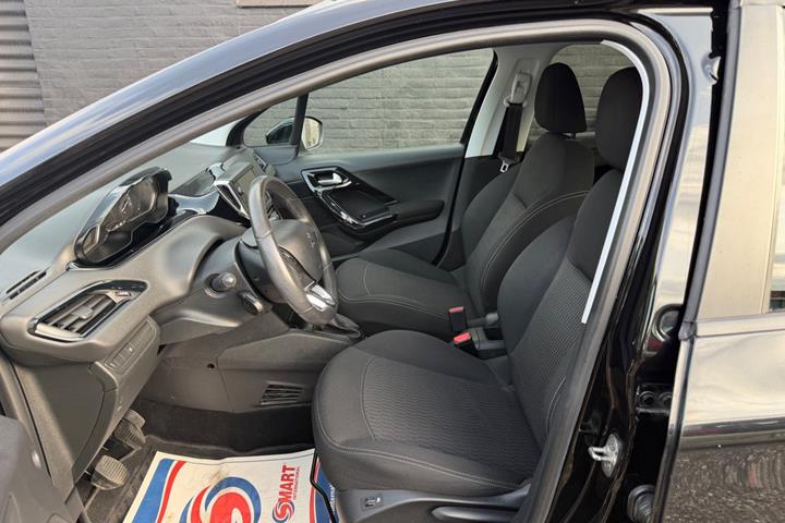 undefined Peugeot 208 fra 2018