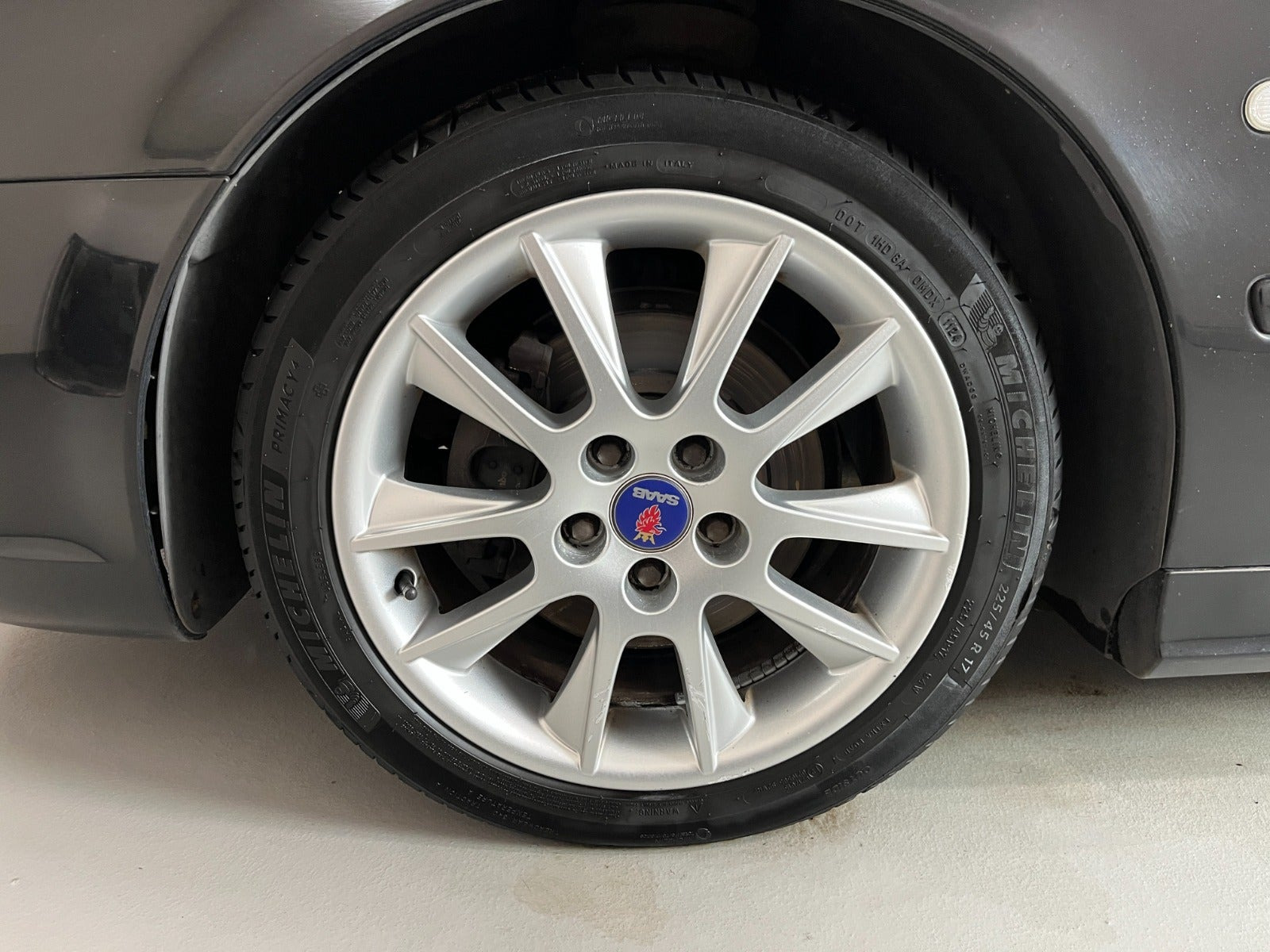 Sort Saab 9-5 fra 2008
