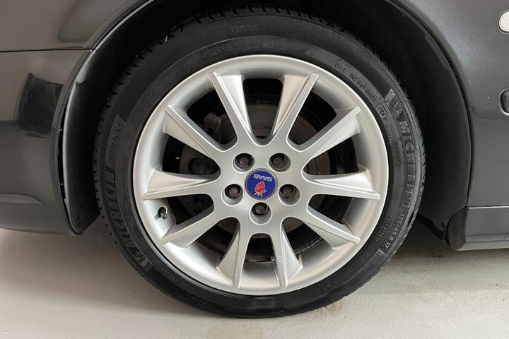 Sort Saab 9-5 fra 2008