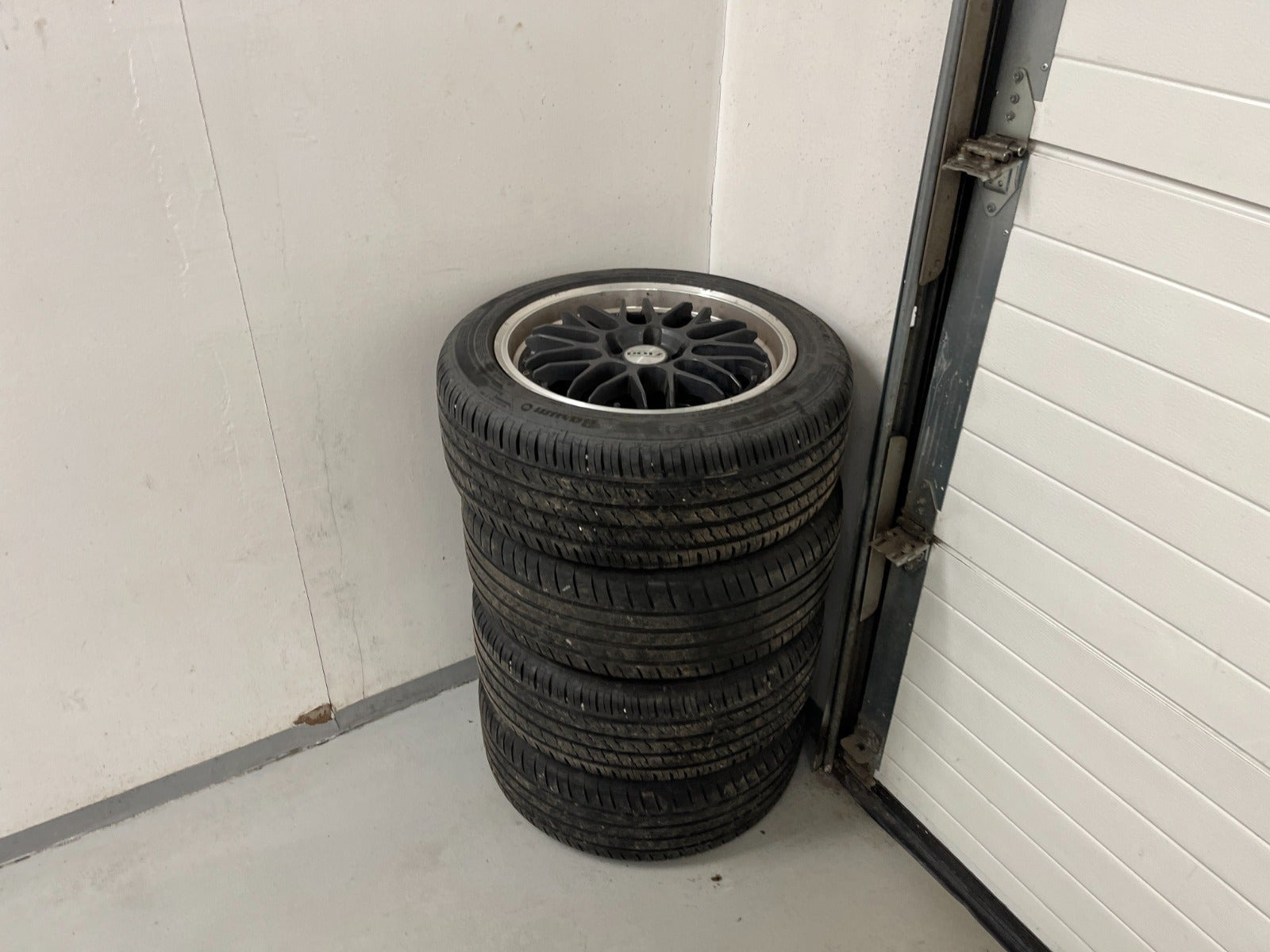 Sort Nissan Juke fra 2014