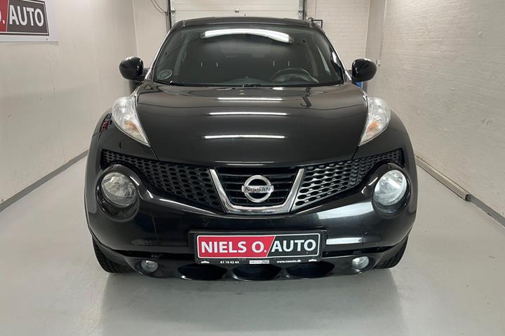 Sort Nissan Juke fra 2014