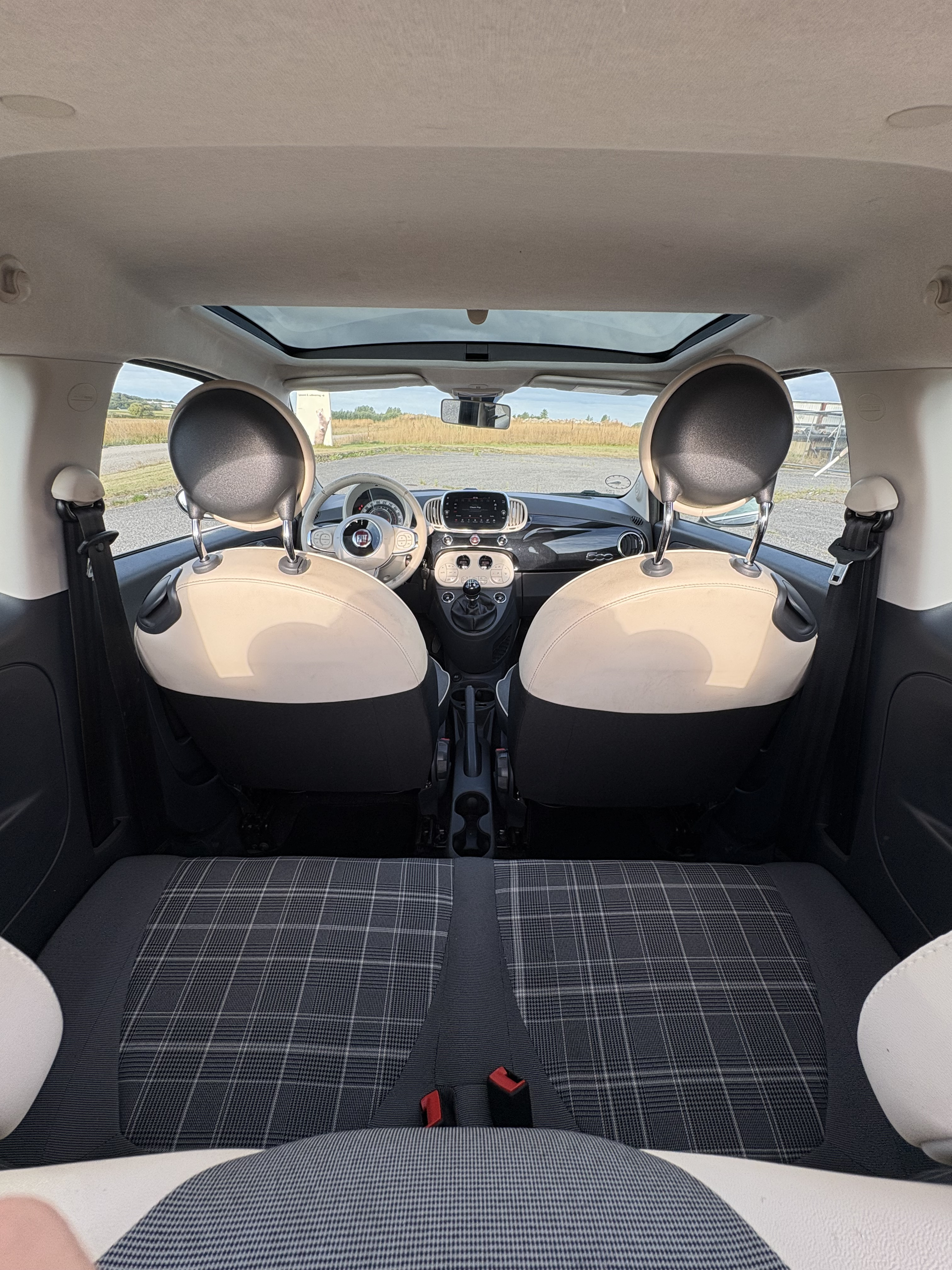 Sort Fiat 500 fra 2017