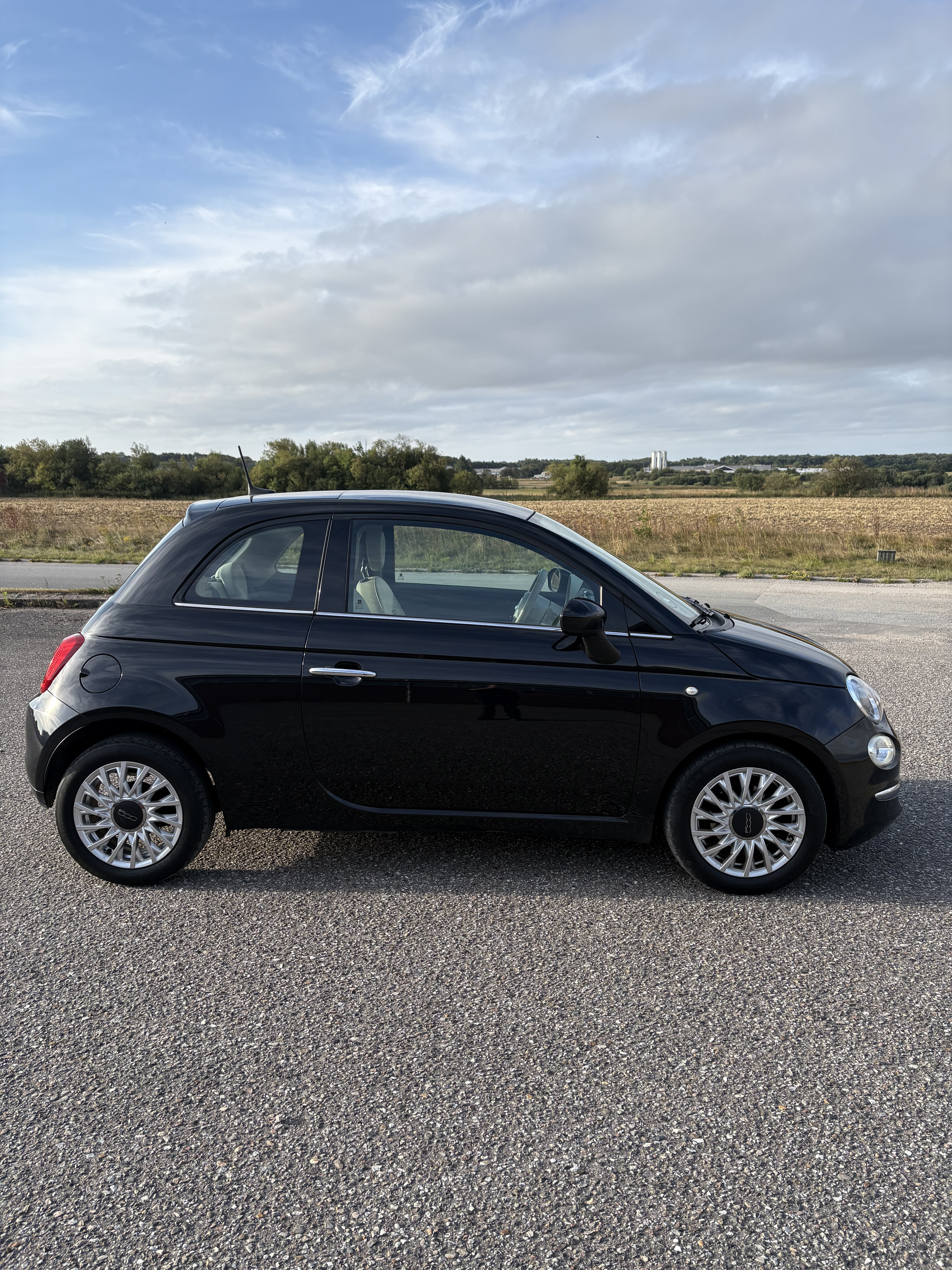 Sort Fiat 500 fra 2017