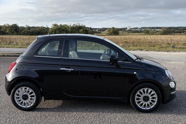 Sort Fiat 500 fra 2017