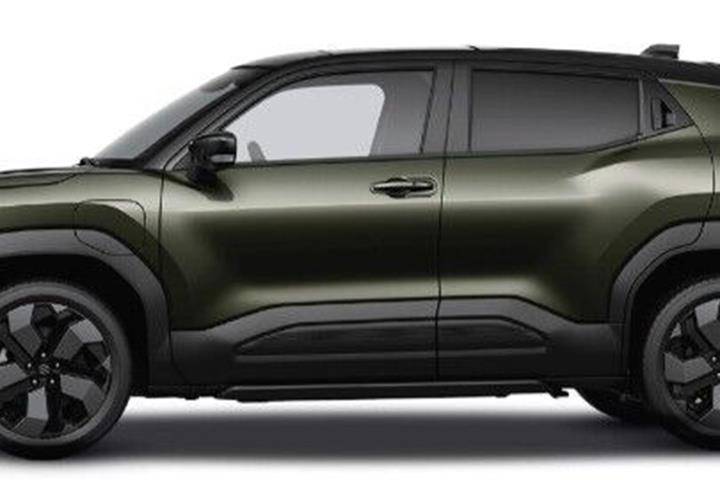 Sølv Suzuki eVitara fra 2025