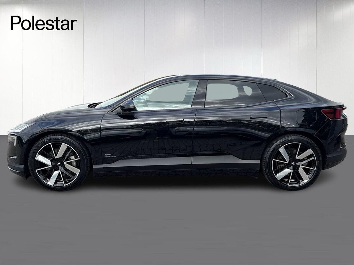 undefined Polestar 4 fra 2025