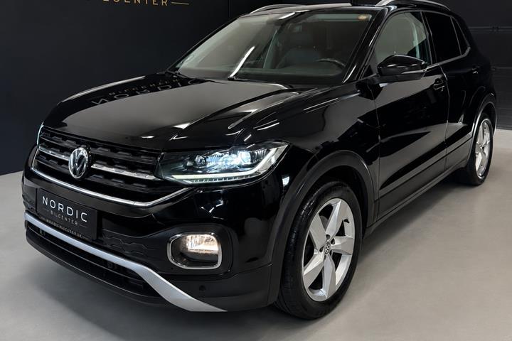 Sort VW T-Cross fra 2020 set udefra