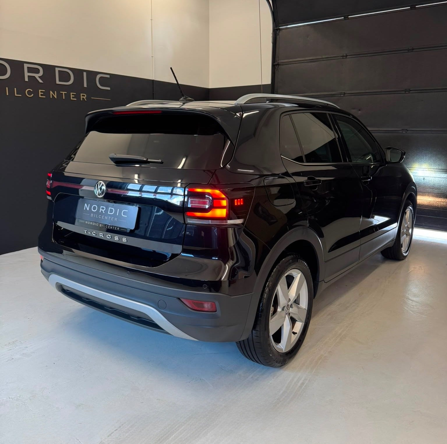Sort VW T-Cross fra 2020