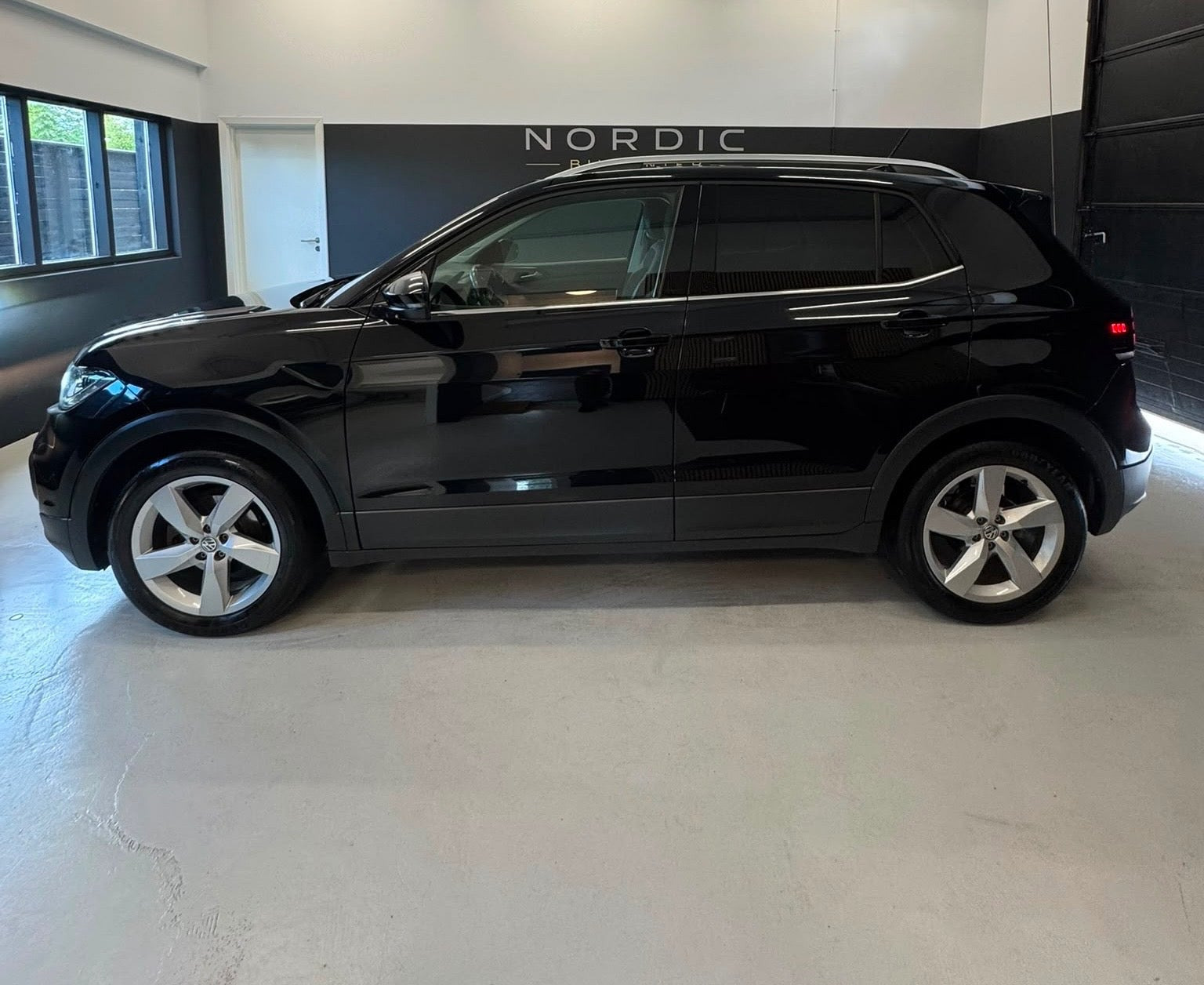 Sort VW T-Cross fra 2020