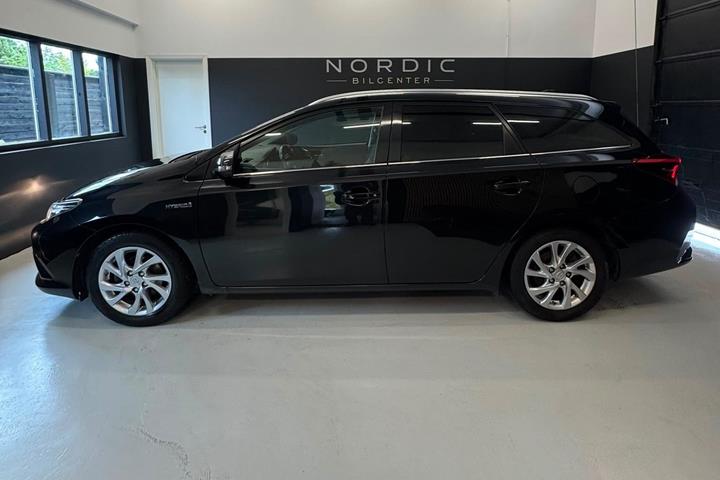 undefined Toyota Auris fra 2017