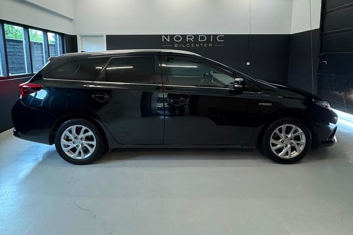 undefined Toyota Auris fra 2017