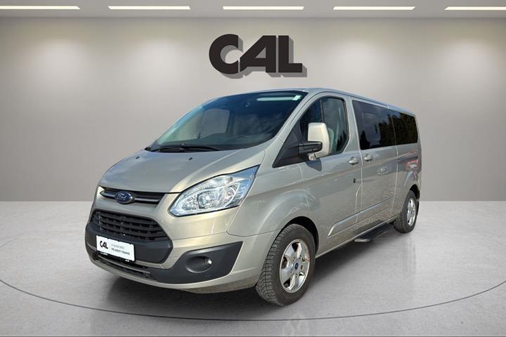 Orange Ford Tourneo Custom 300 L2 fra 2017