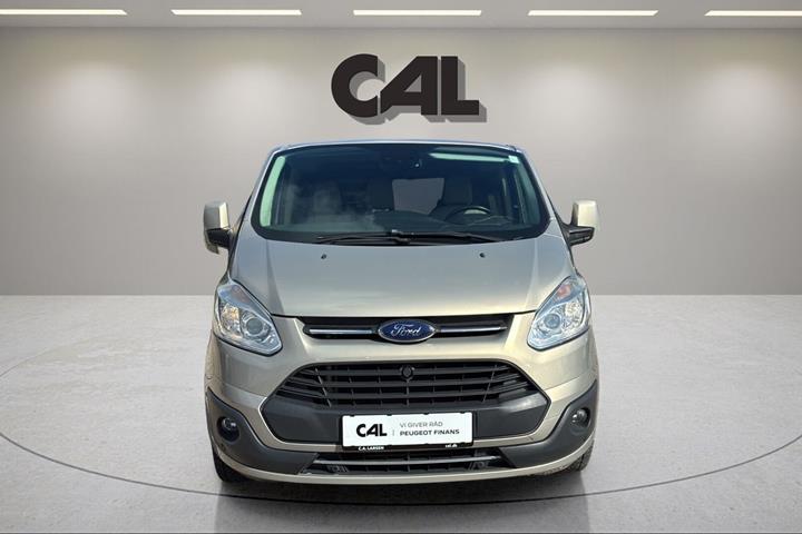 Orange Ford Tourneo Custom 300 L2 fra 2017