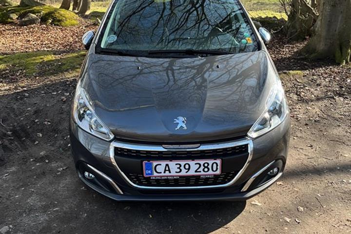undefined Peugeot 208 fra 2018