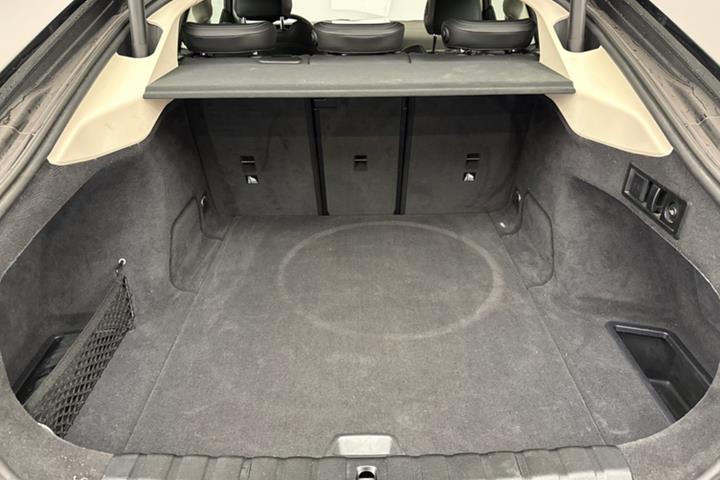 Sort BMW i4 fra 2024