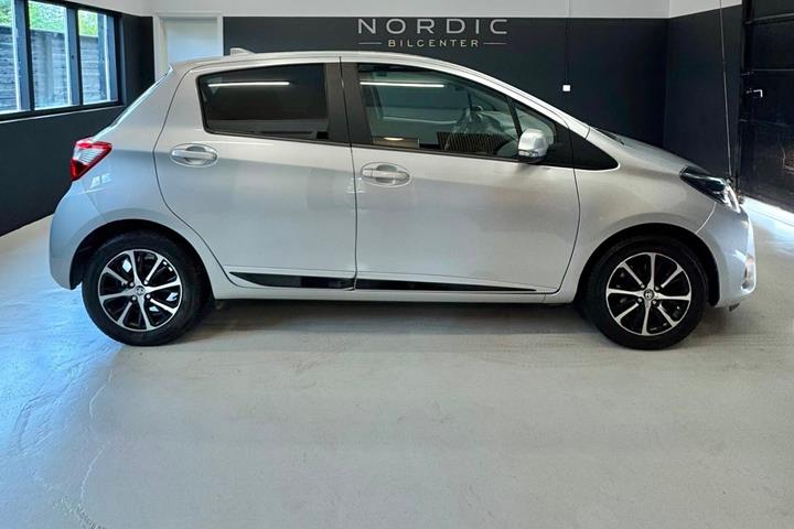 undefined Toyota Yaris fra 2020