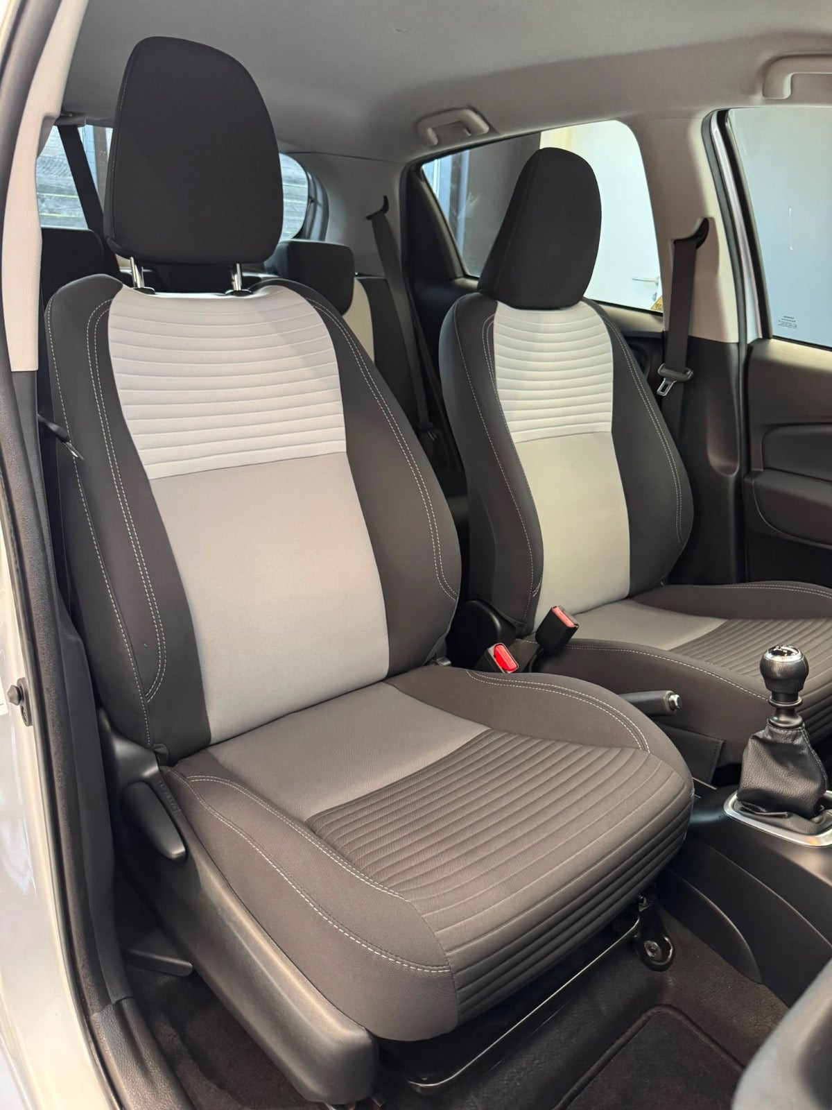 undefined Toyota Yaris fra 2020