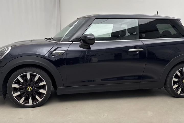 Sort Mini Cooper SE fra 2022