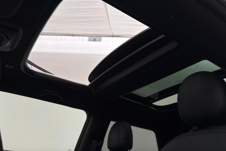 Sort Mini Cooper SE fra 2022
