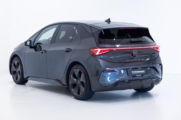 Grå Cupra Born fra 2024