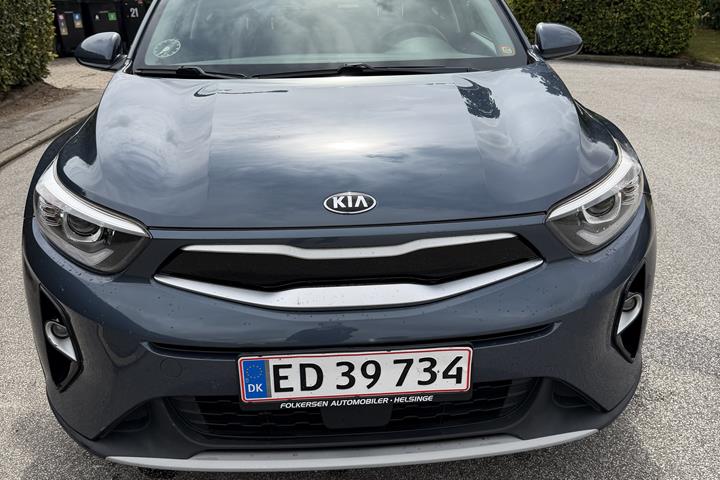 Blå Kia Stonic fra 2018