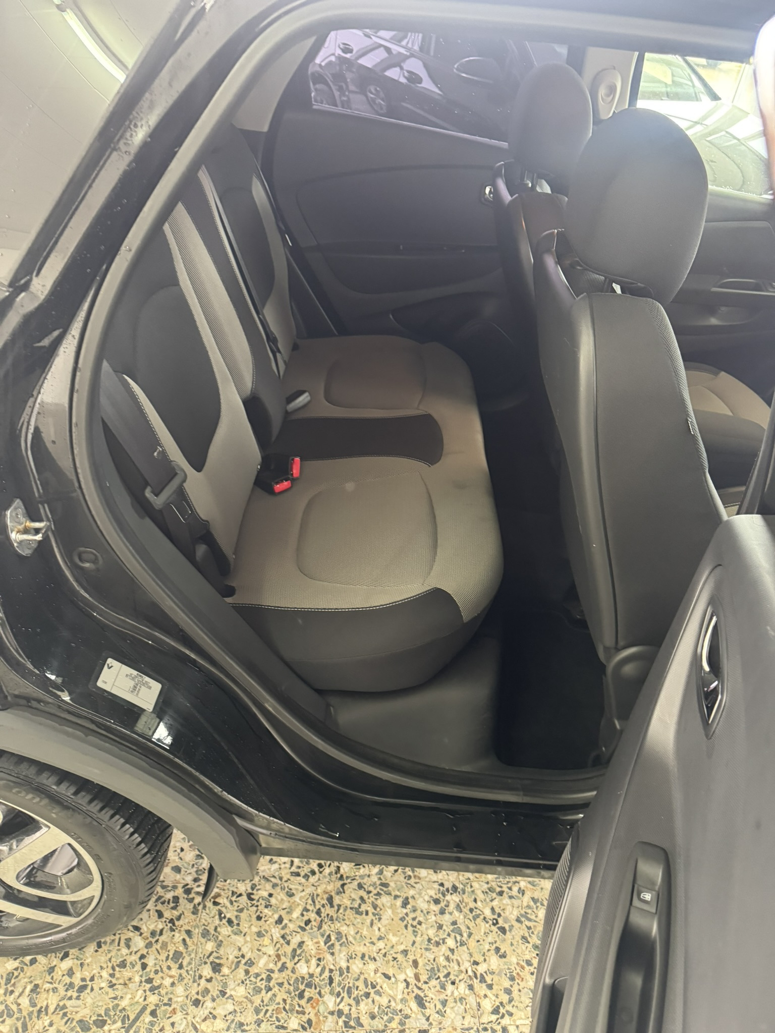 Sort Renault Captur fra 2015