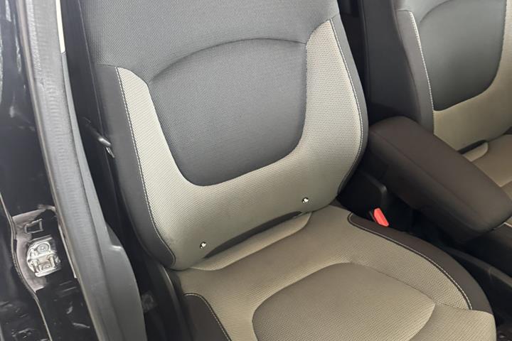 Sort Renault Captur fra 2015