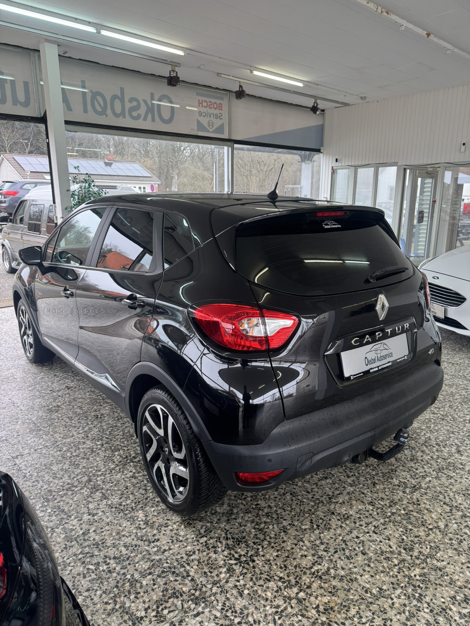 Sort Renault Captur fra 2015