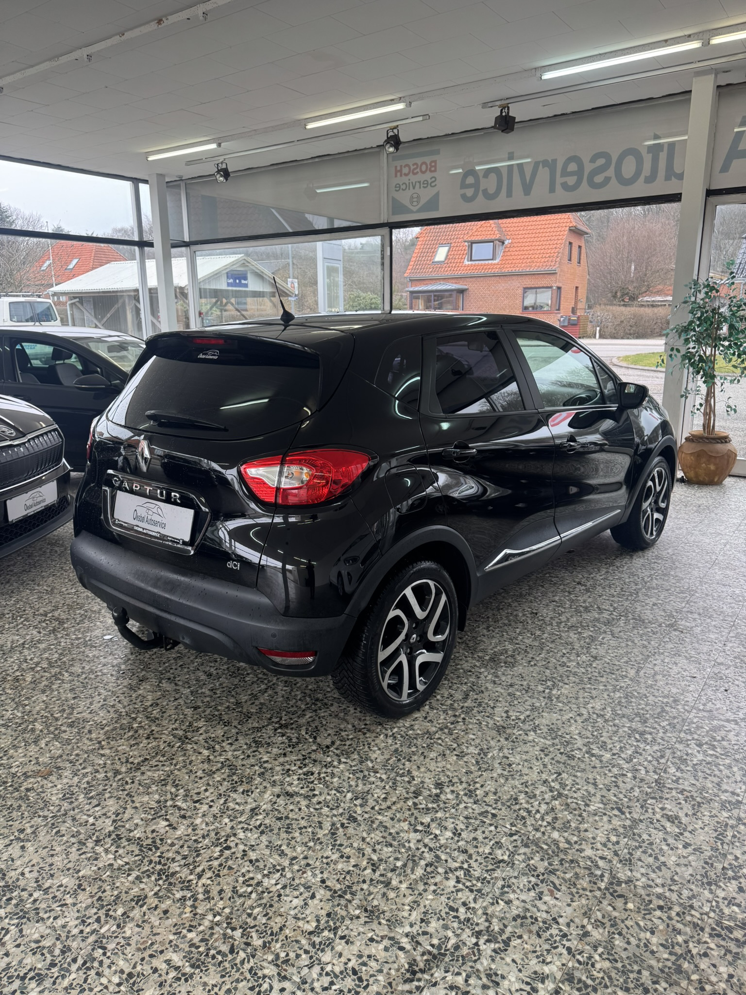 Sort Renault Captur fra 2015