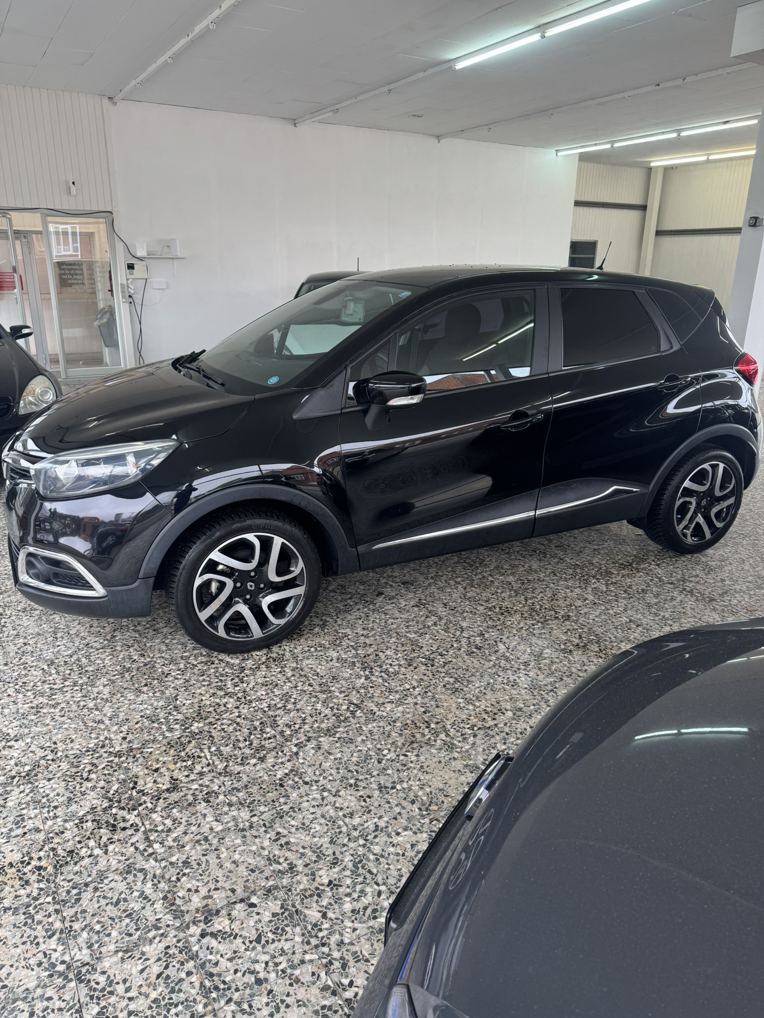 Sort Renault Captur fra 2015