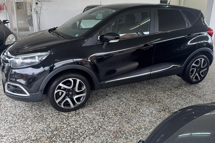 Sort Renault Captur fra 2015
