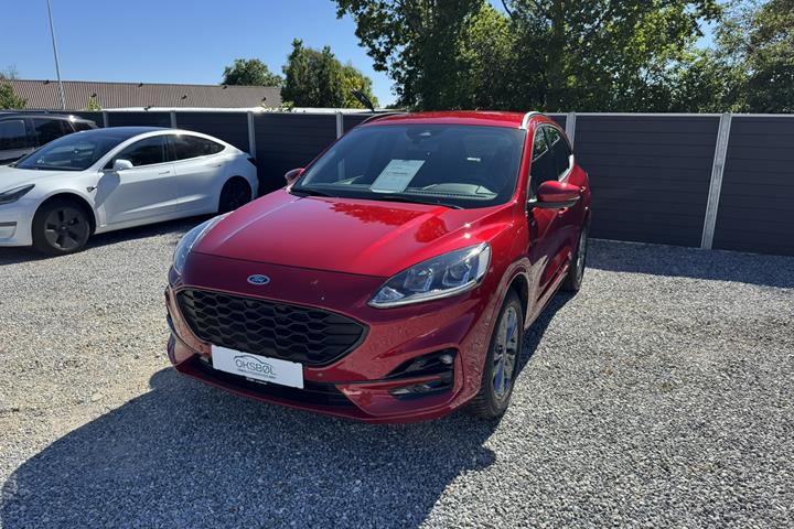 Rød Ford Kuga fra 2020