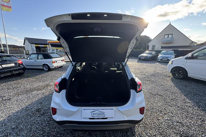 Hvid Ford Puma fra 2021