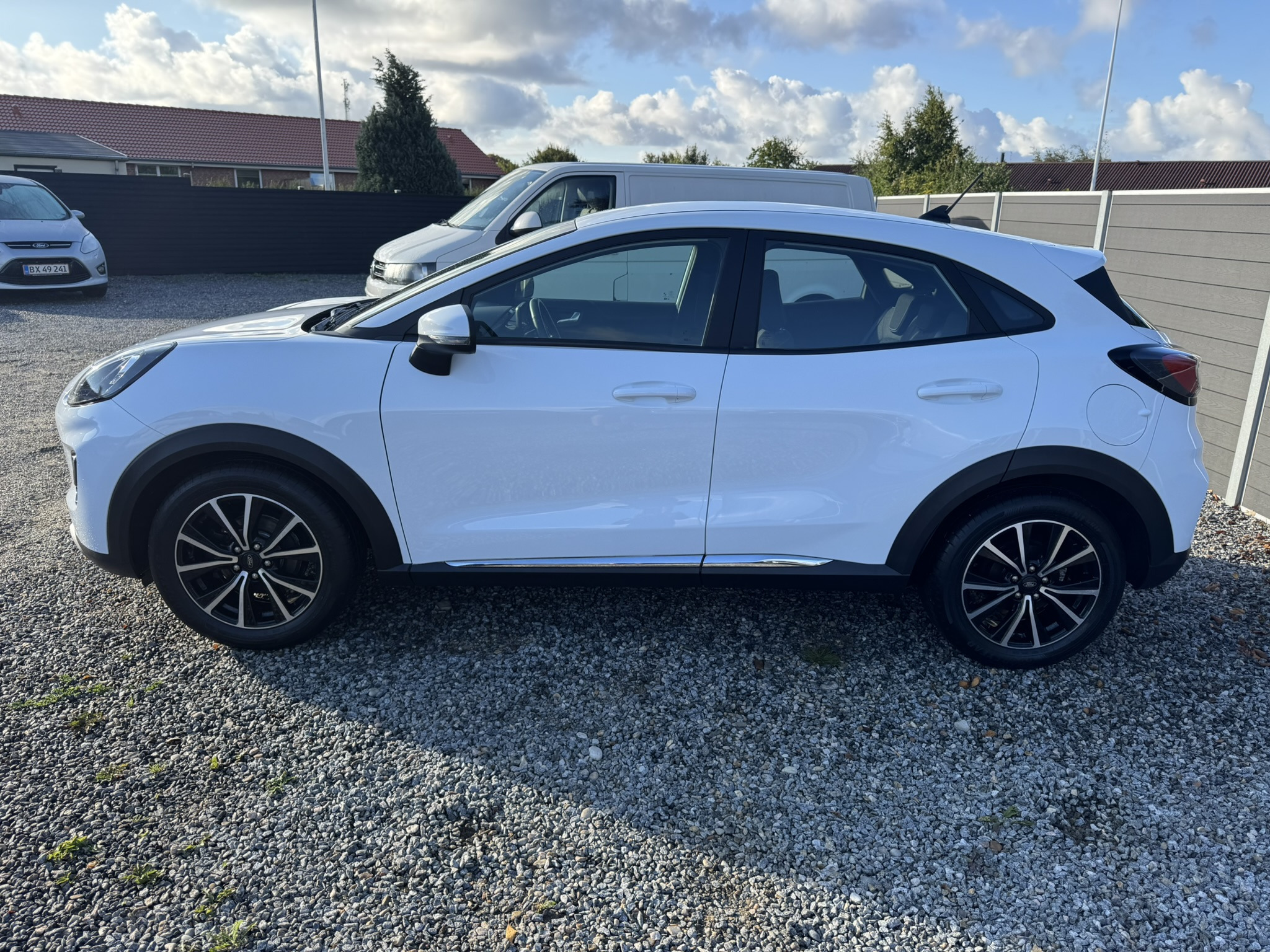 Hvid Ford Puma fra 2021