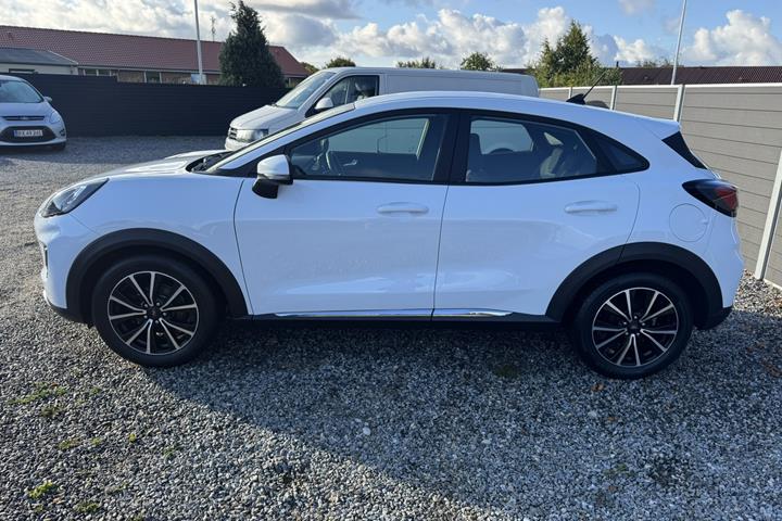 Hvid Ford Puma fra 2021