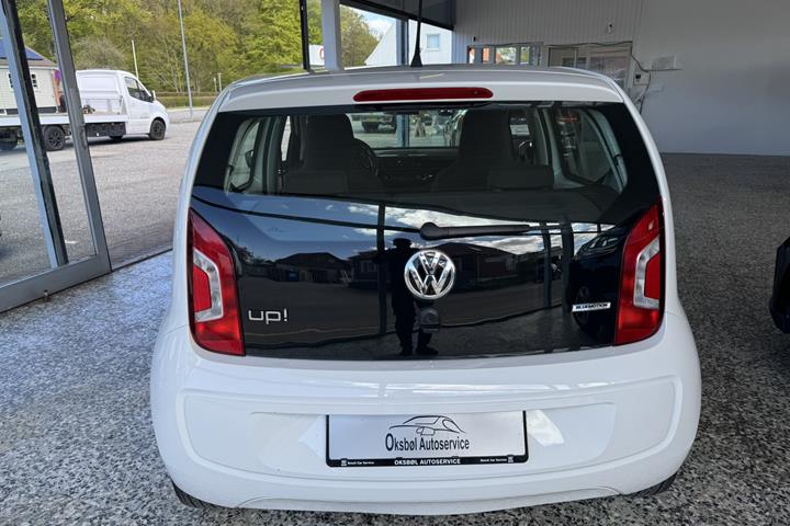 Hvid VW UP! fra 2015