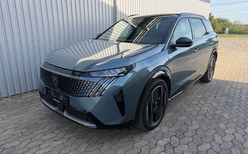 Peugeot e-5008 EL GT 210HK 5d Aut.
