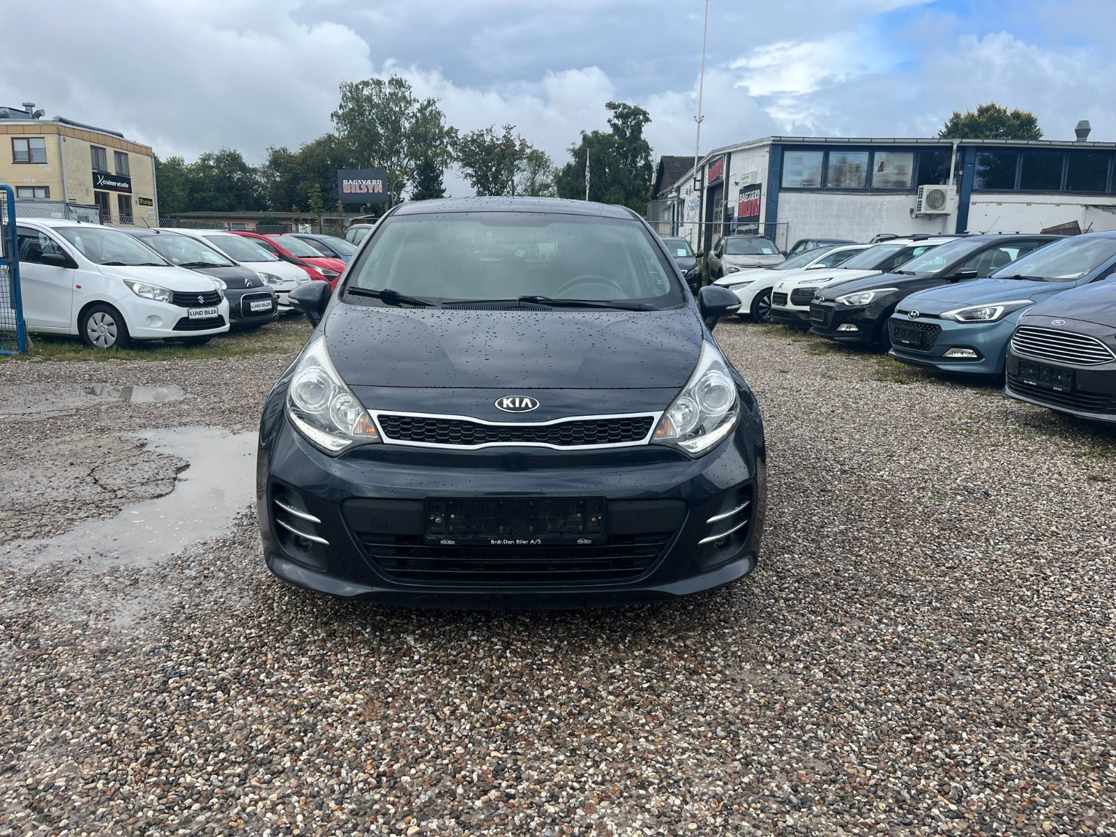 Grå Kia Rio fra 2016