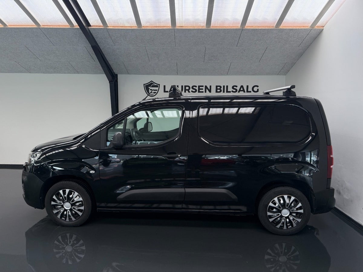 Sort Citroën Berlingo fra 2020