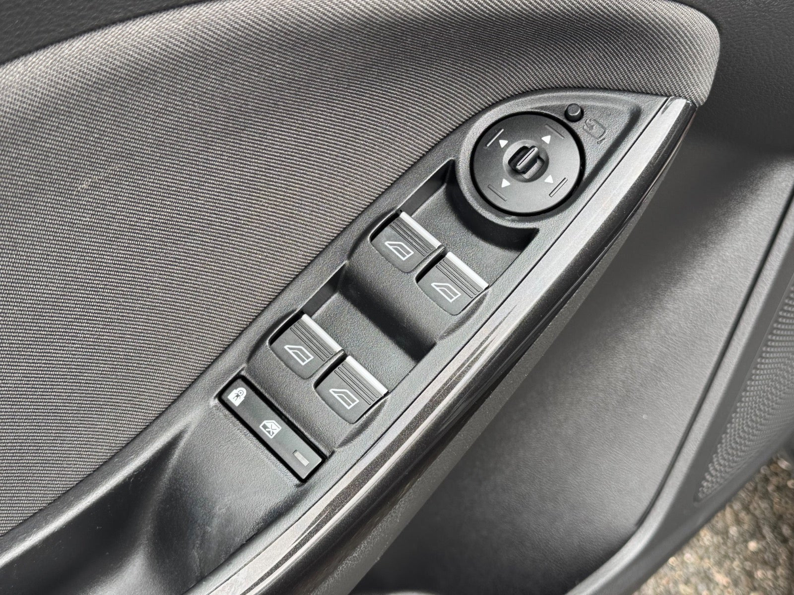 Grå Ford Focus fra 2017