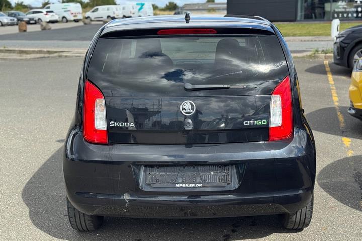 Sort Skoda Citigo fra 2017